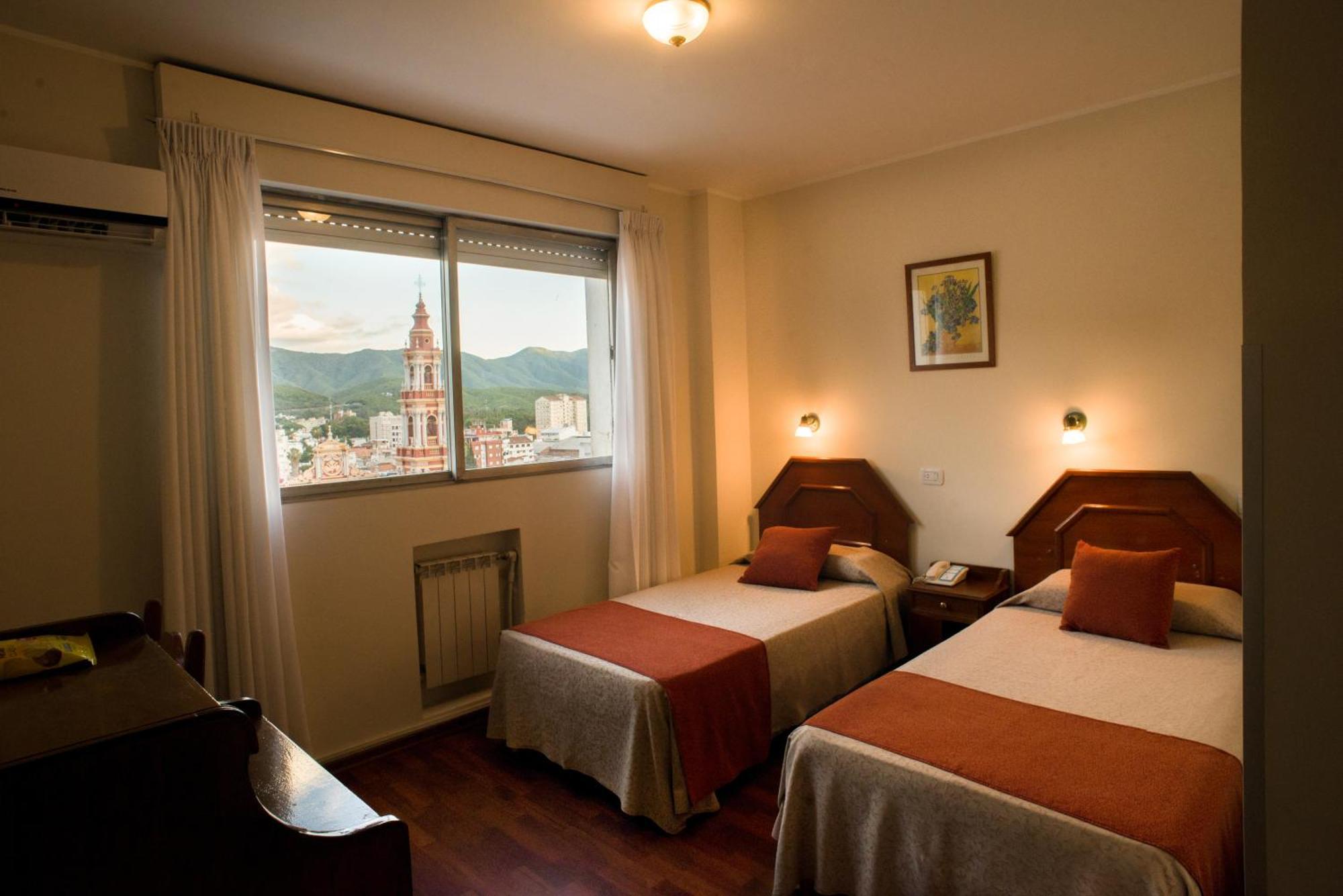 Hotel Victoria Plaza Сальта Экстерьер фото